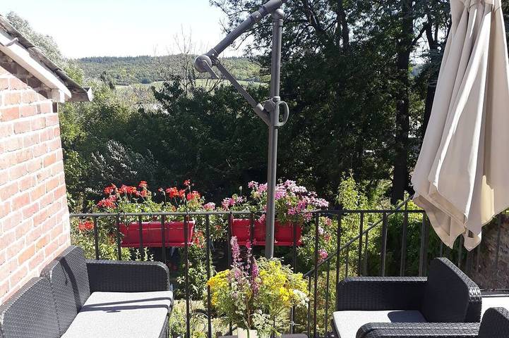 Location de vacances pour 5 personnes, avec terrasse et jardin à Arques-la-Bataille