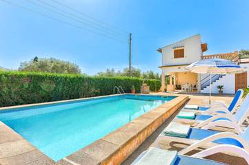 Villa in Pollença, Serra de Tramuntana für 4 