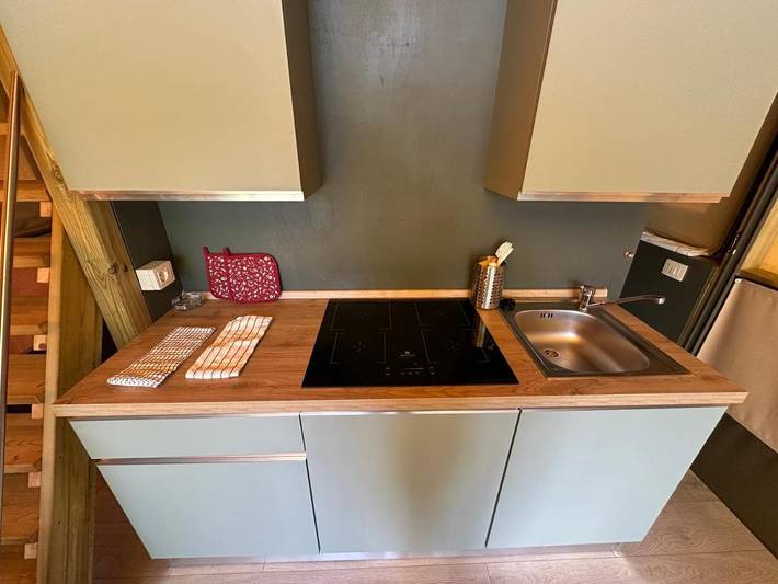 Tente pour 5 personnes, avec vue ainsi que vue sur le lac et jardin, animaux acceptés dans Lac de Côme - 4