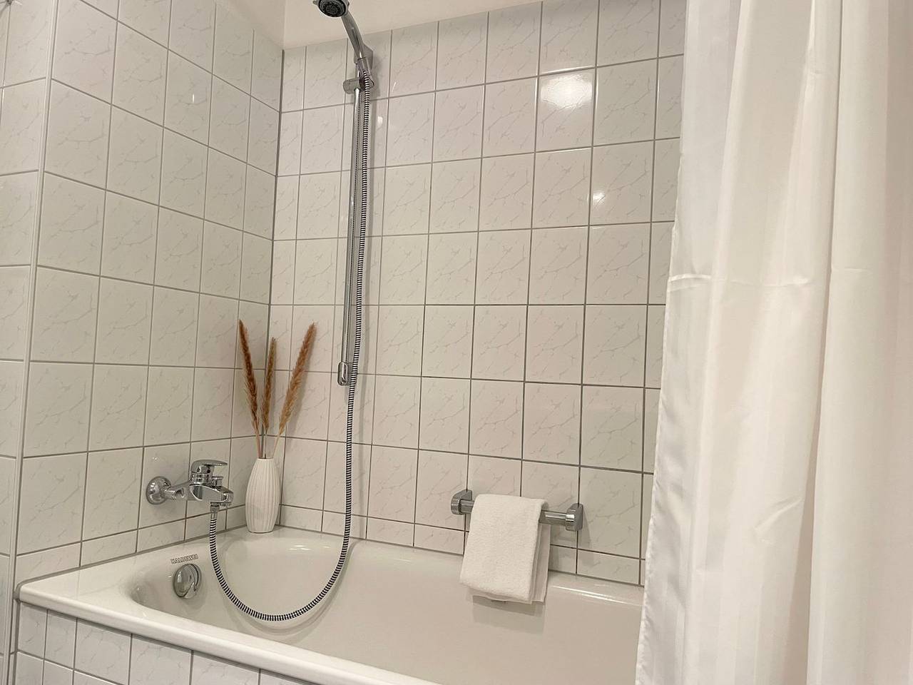 Ganze Wohnung, C2.2 - Großzügige, hübsche Ferienwohnung mit Balkon und Meerblick in Sahlenburg Strand, Cuxhaven