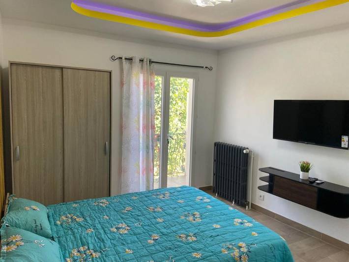 Chambre d’hôte pour 2 personnes, avec vue et balcon