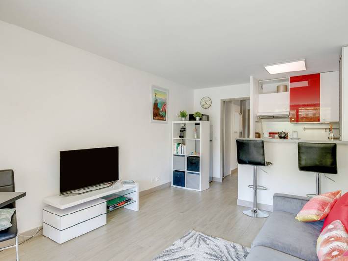 Gîte pour 2 personnes, avec terrasse dans Plage de la Peguiere - 3