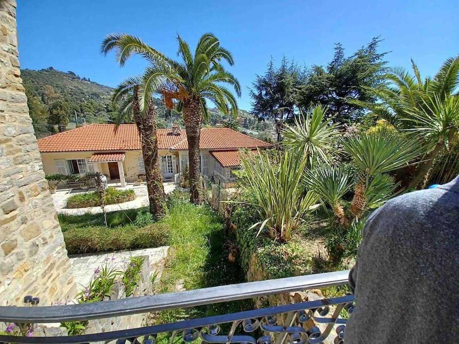 Villa Rita fronte campo Golf in San Remo, Sanremo Gemeinde