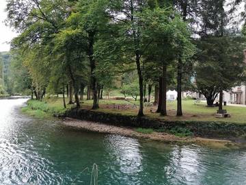 Cottage pour 2 personnes, avec jardin dans Lods