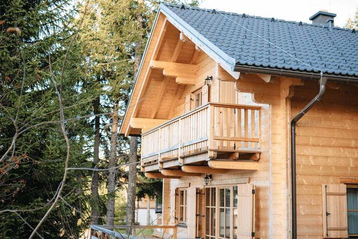 Ferienhaus für 10 Personen, mit Balkon und Terrasse sowie Garten und Sauna