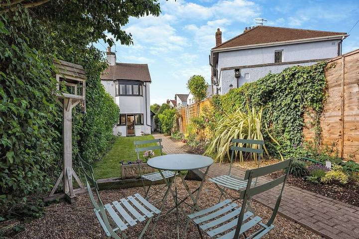 Cottage for 4 people, with garden in Worthing