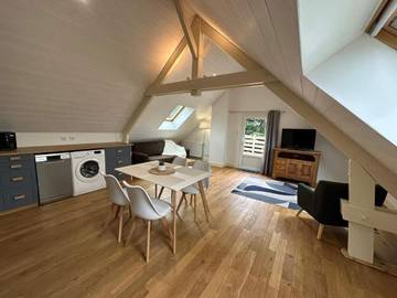 Gîte pour 6 personnes, avec vue et terrasse à Sennevières