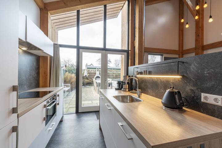 Ferienhaus für 8 Personen, mit Terrasse und Garten sowie Whirlpool in Noord-Holland - Nordseeküste - 3