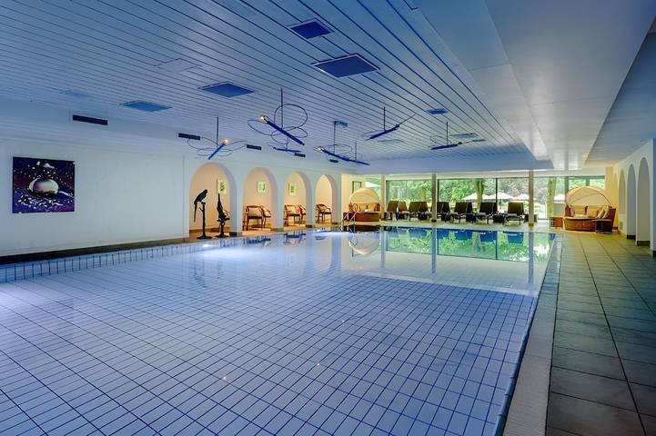 Hotel für 2 Personen, mit Garten und Whirlpool sowie Pool und Sauna - 1
