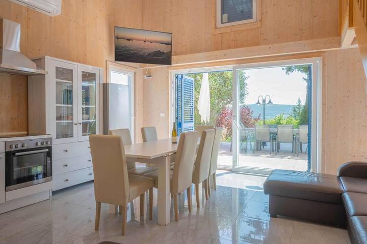 Villa für 10 Personen, mit Ausblick und Pool sowie Garten, mit Haustier in Slowenien - 4