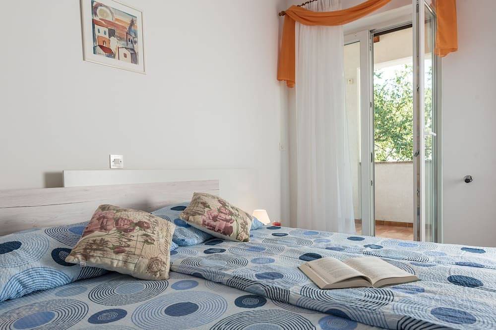 Vila Pavincica mit Swimmingpool, Fußballplatz und preisgekrönter Honigverkostung in Rabac, Ostküste Istrien