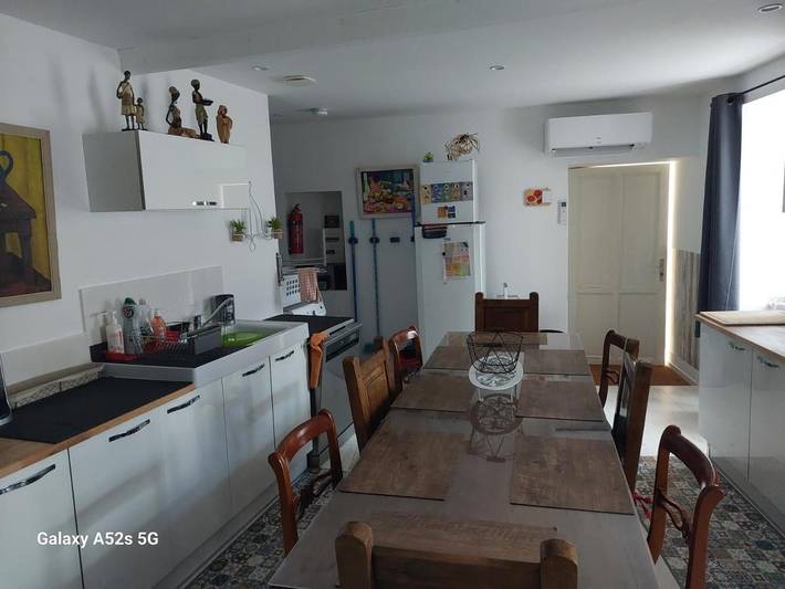Location de vacances pour 6 personnes, avec terrasse et vue, animaux acceptés à Labégude
