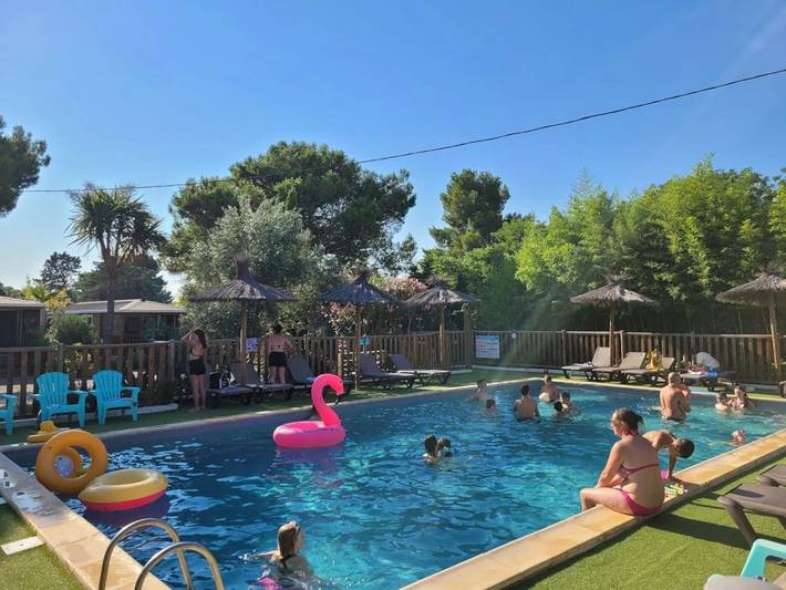 Mobil home pour 3 personnes à Pézenas