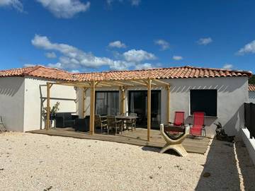 Gîte pour 2 personnes, avec jardin et vue à Cessenon-sur-Orb