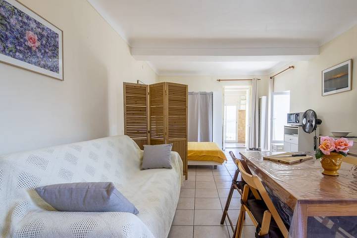Appartement entier, Calme et Coquette Vues mer à 100m de la plage de Mancinu in Propriano, Arrondissement de Sartène
