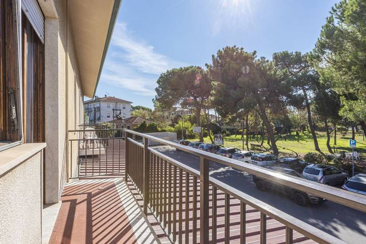 Vakantieappartement voor 6 personen, met balkon/terras en balkon in Massa