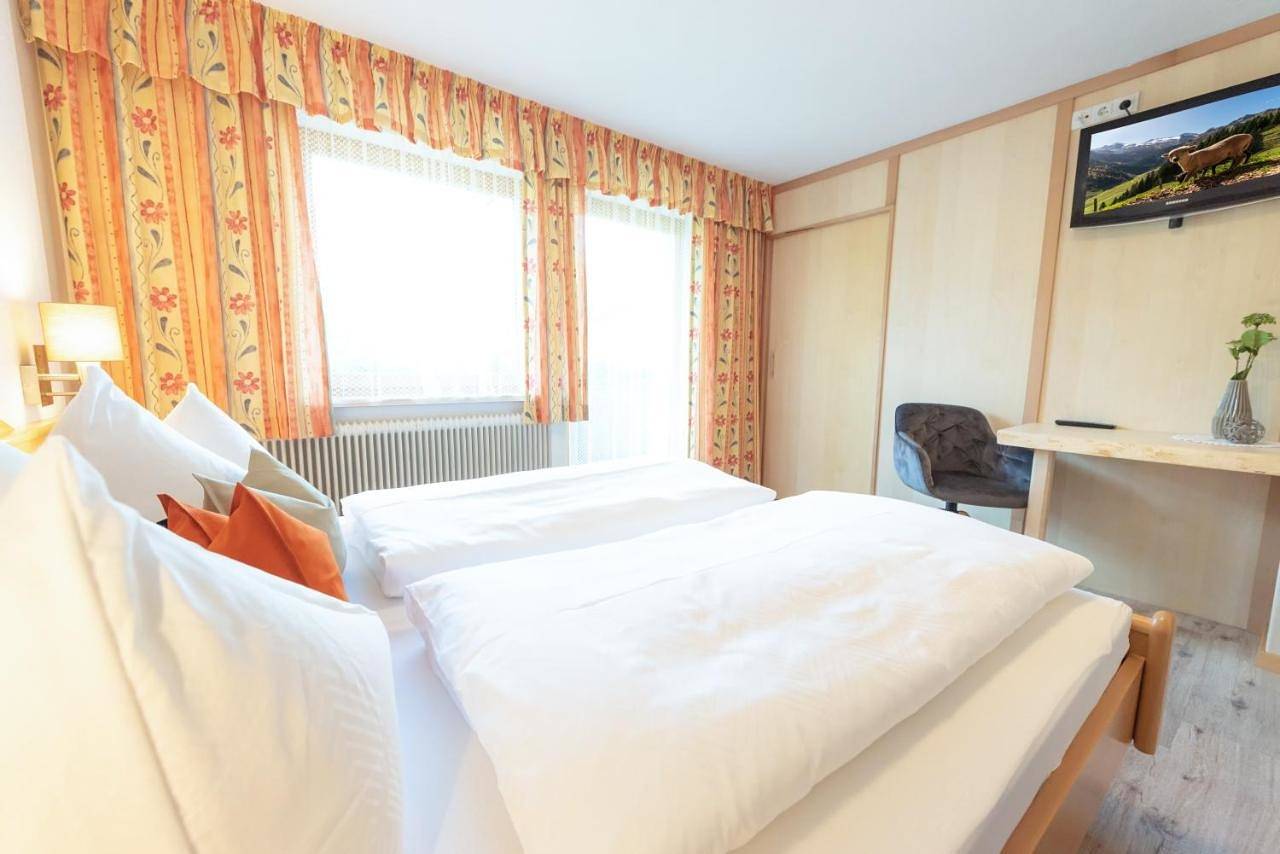 Ganze Wohnung, Apartment with Mountain View in Tuxer Alpen, Hintertux