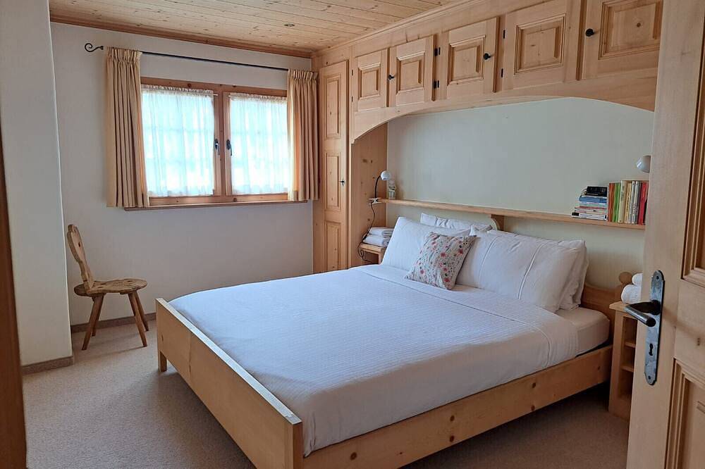 Ganze Wohnung, Charmantes und modernes Chalet (Laax Chalet) in Laax GR 2, Laax