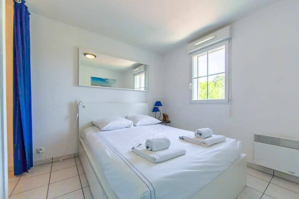 Entire apartment, Appartement Le Chenal in Arès for 4 persons in Arès, Arcachon region