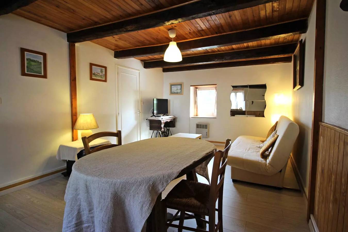 Gîte de France 5 personnes in Nedde, Région de Limoges