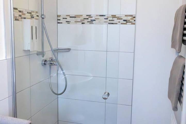 Ganze Wohnung, Moderne und naturnahe Ferienwohnung in Reistingen in Bayerisch Schwaben