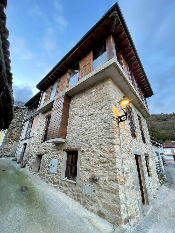 Casa de vacaciones para 8 personas, con Balcón y Vistas en Parque Natural de Redes