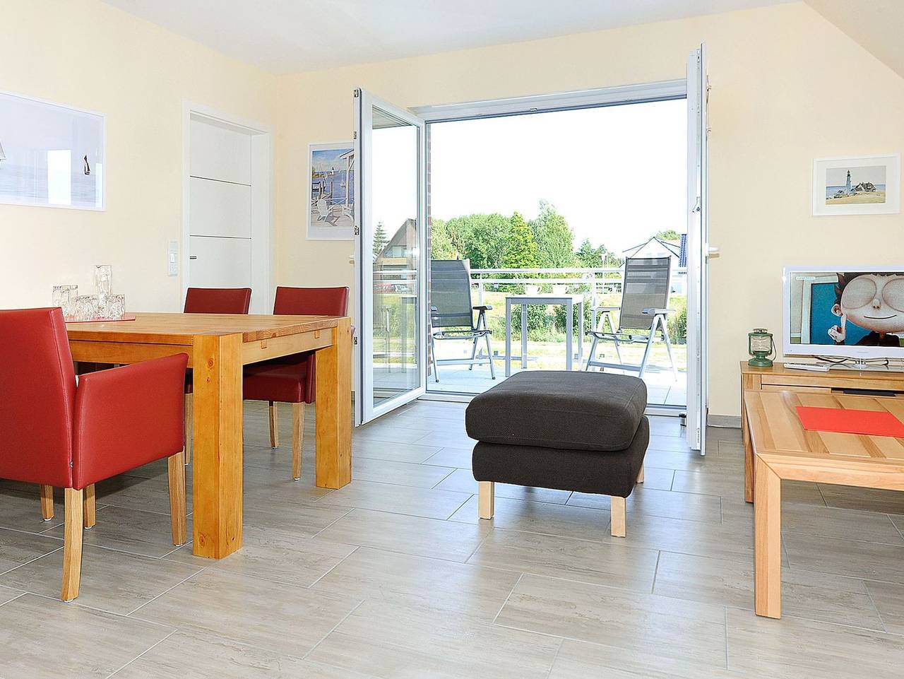 Ganze Ferienwohnung, Besondere Aussicht - Ferienwohnung Deichblick in Bensersiel, Landkreis Wittmund