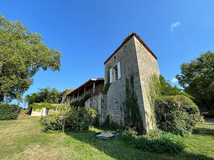 Gîte pour 2 personnes, avec vue ainsi que jardin et piscine, animaux acceptés à Duravel - 4