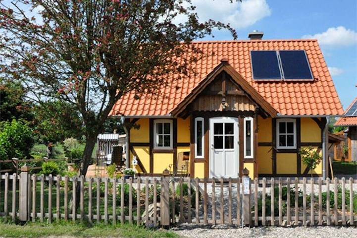Ferienhaus für 3 Personen, mit Garten und Terrasse in Ulsnis