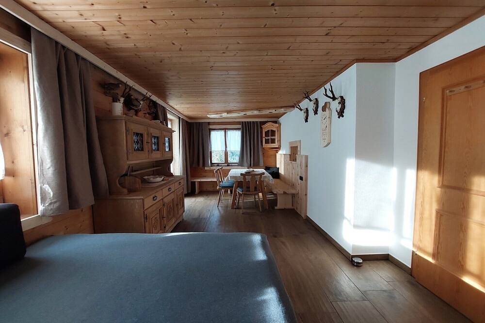 Geheel appartement, Chalet in Hochfügen bij Skiliften in Hochfügen, Ski-Optimal Hochzillertal