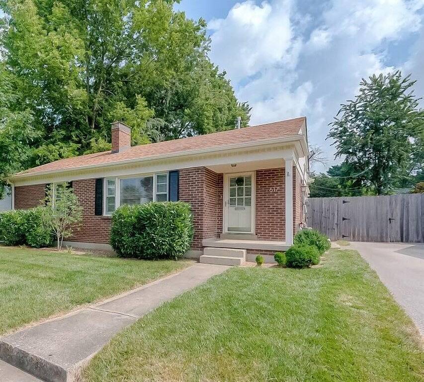 Great Location | Patio | Grill | Tempurpedic Beds in Lexington, Kentucky