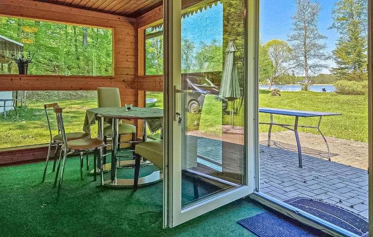Ferienhaus für 4 Personen, mit Terrasse und Seeblick in Zechlinerhütte - 2