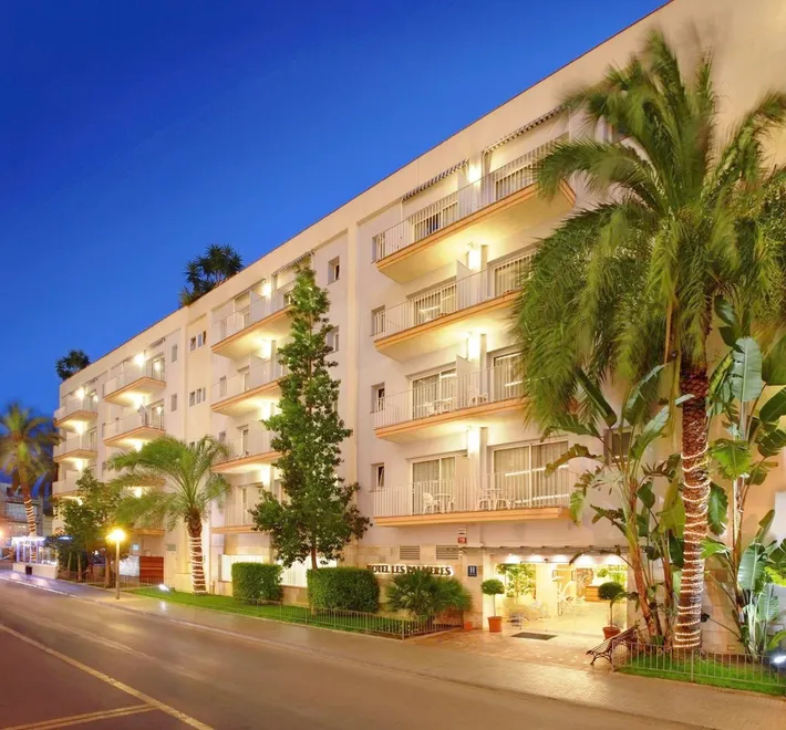 Hotel para 10 personas, con jardín y terraza además de jacuzzi y sauna - 1
