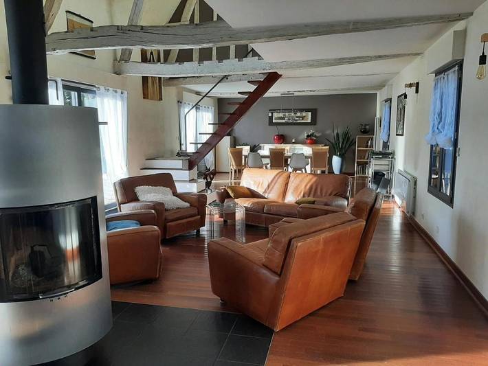 Location de vacances pour 8 personnes, avec Terrasse ainsi que Jardin et Vue dans Vismes Au Val