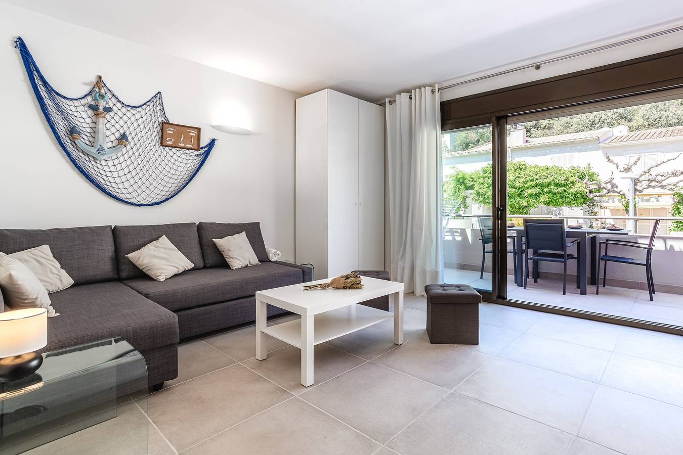 Apartamento entero, Apartamento 'Antic Plankton - Sa Riera, Begur' con terraza privada, Wi-Fi y aire acondicionado. in Sa Riera, Begur