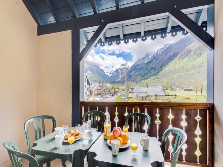 Gîte pour 8 personnes, avec terrasse, adapté aux familles dans Office de Tourisme de Loudenvielle - 4