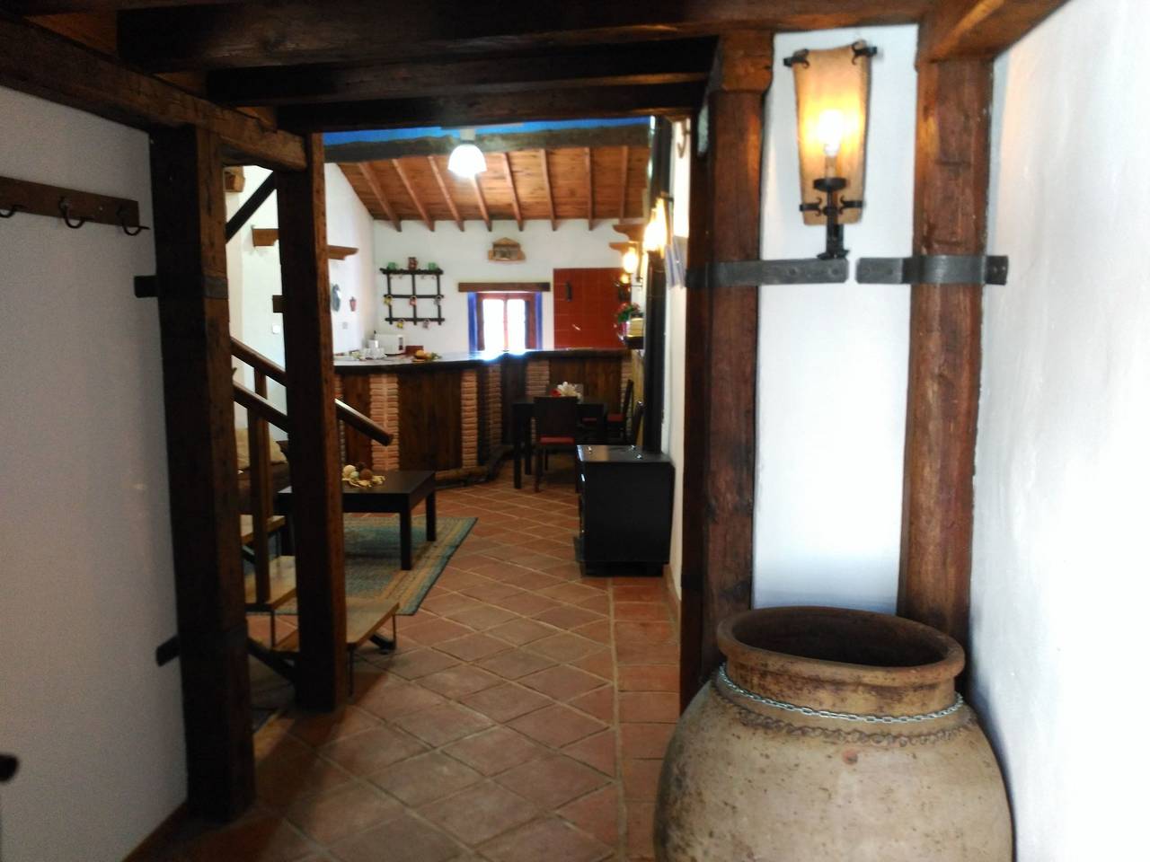 Ganze Ferienwohnung, Gemütliche Wohnung mit Pool und Kamin, in der Nähe von Alcaucín in Alcaucín, Málaga Provinz