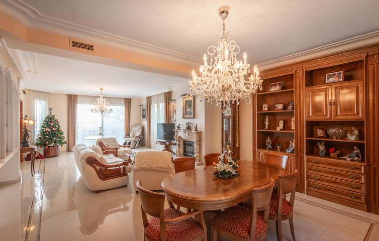 Apartamento junto a la piscina, cerca de restaurantes y del lago - Arenys de Munt in Arenys de Munt, Costa del Maresme
