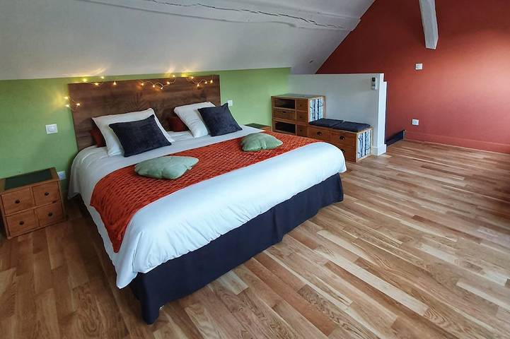 Appartement entier, Loft chêne, beau duplex avec balcon in La Charité-sur-Loire, Vallée de la Loire