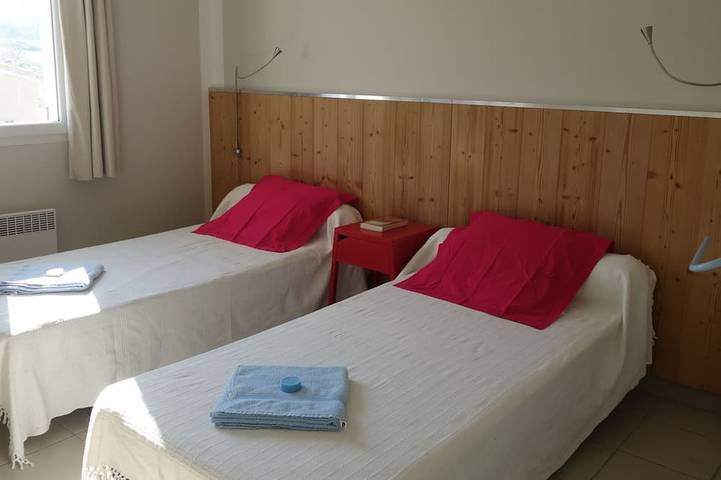 Gîte pour 4 personnes, avec piscine ainsi que terrasse et jardin à Saint-Maurice-d'Ibie - 3