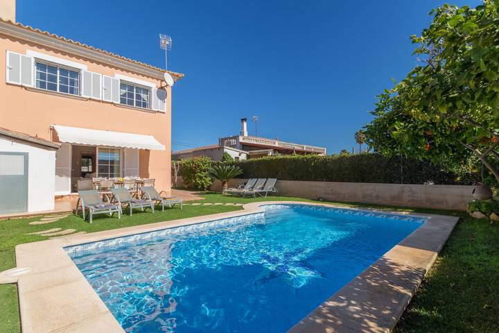 Ferienhaus für 7 Personen, mit Balkon und Terrasse sowie Garten in Badia Gran