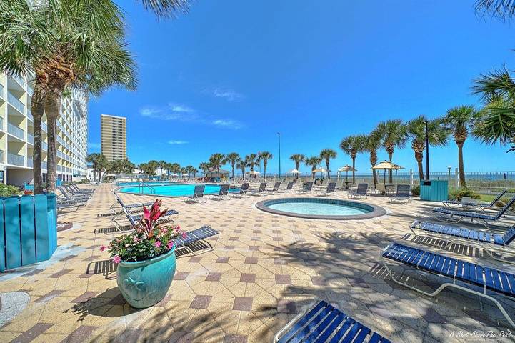 Vacation rental for 5 people, with hot tub and yard as well as pool in Panama City Beach