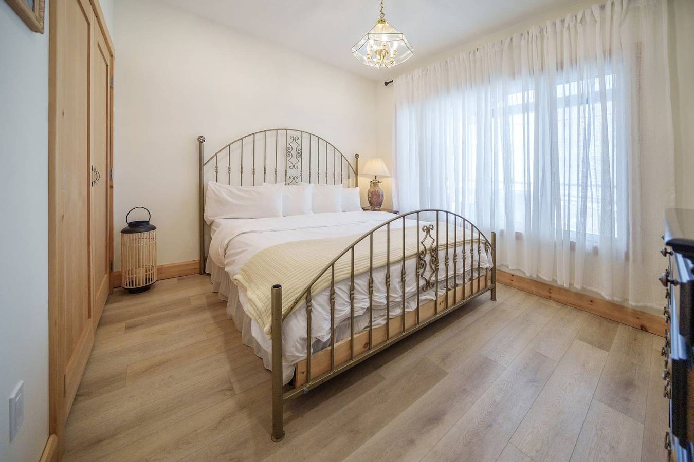 Luxury Lakefront Cottage - The Shining Star in Tobermory (Ontario)