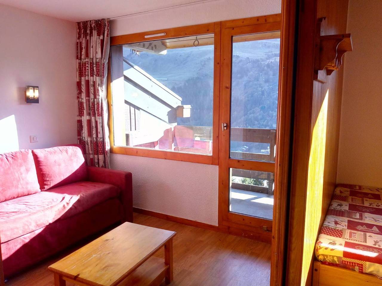 Entire studio, Charming Apartment Méribel Mottaret, 5 People, Slope Access, Near Shops in Méribel-Mottaret, Les Allues