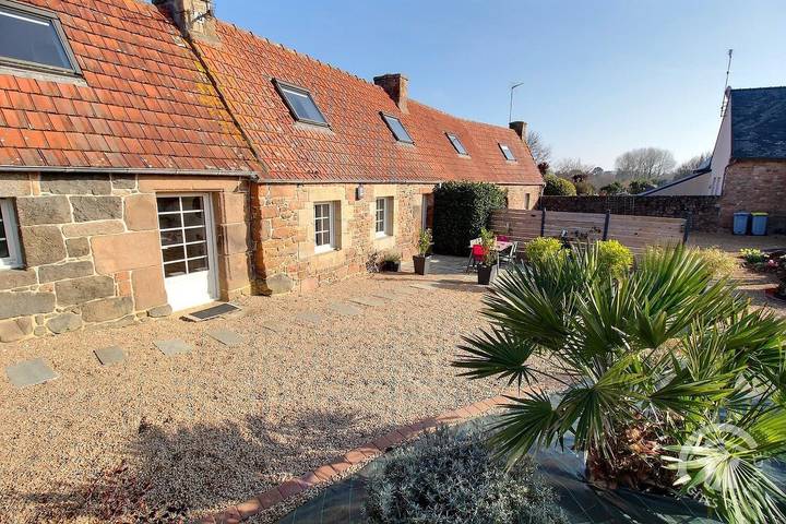 Gîte pour 4 personnes, avec terrasse - 1
