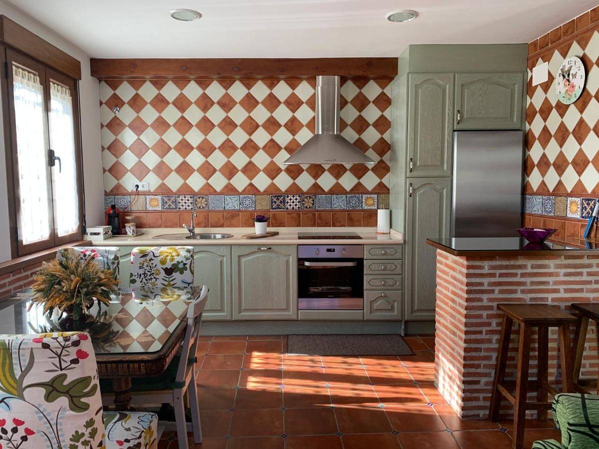 La Casa De La Abuela in Ortigosa del Monte, Provincia de Segovia