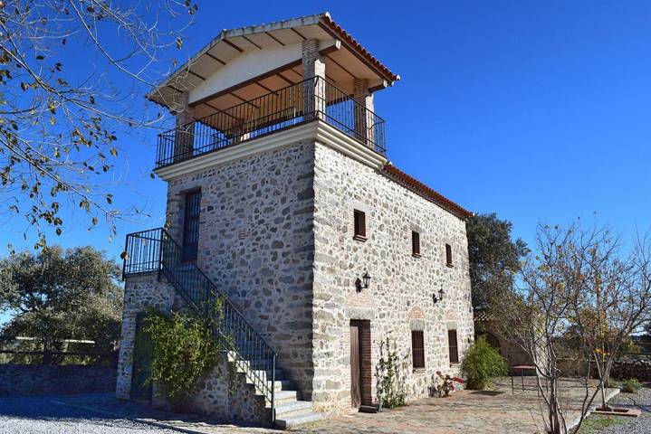 Casa rural para 16 personas, con vistas además de jardín y piscina en Los Pedroches - 4