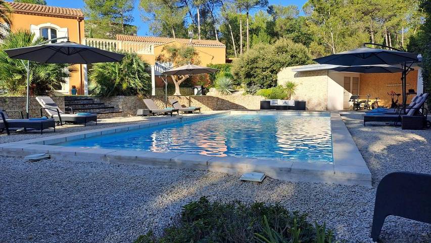 Location de vacances pour 6 personnes, avec jardin ainsi que piscine et vue, animaux acceptés à Cannes-et-Clairan - 3
