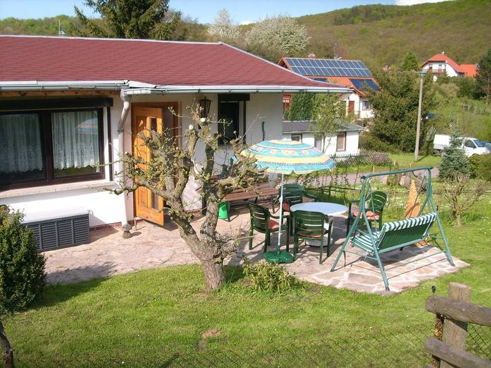 Ferienhaus für 3 Personen, mit Terrasse und Garten in Sangerhausen - 2