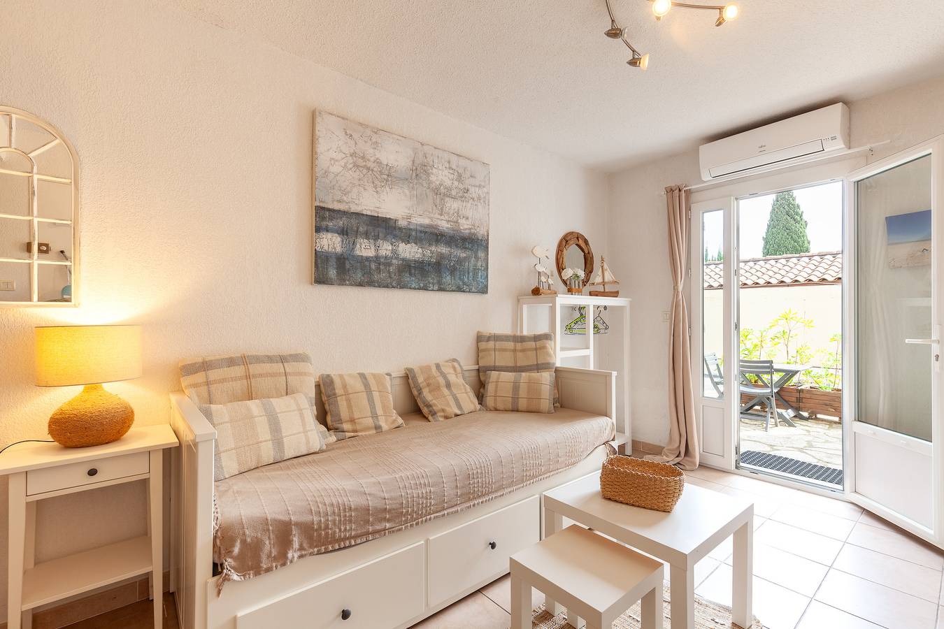 Studio entier, Studio 'Soleil Et Douceur Iv' avec terrasse privée, Wi-Fi et climatisation in Sanary-sur-Mer, Région de Toulon